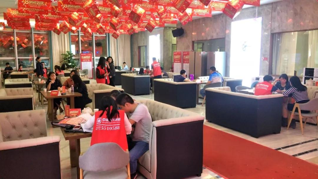 這家公司居然這么火爆，是什么吸引了他們?